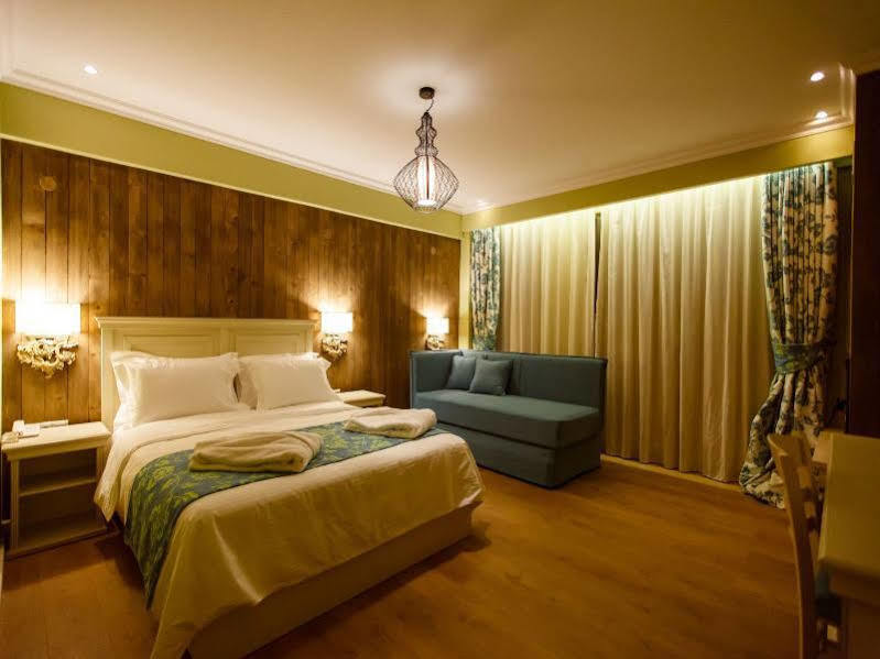 Irenes Resort Káto Loutrákion Exterior foto