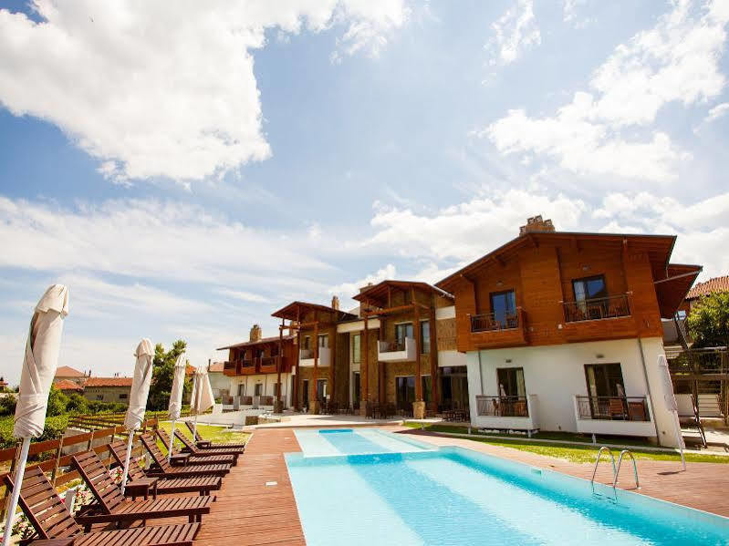 Irenes Resort Káto Loutrákion Exterior foto